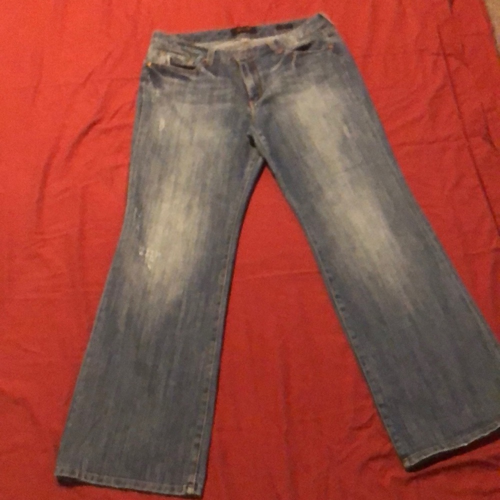 Seven Jeans